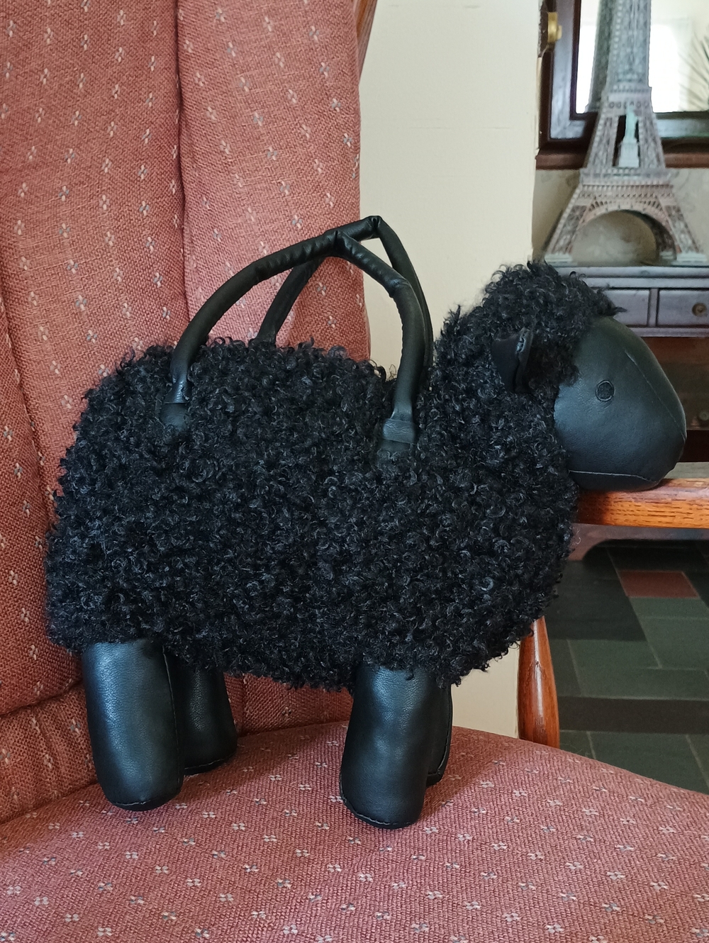 NWTS VIRAL Cracker Barrel Black Sheep Faux Fur Top Handle Handbag Purse